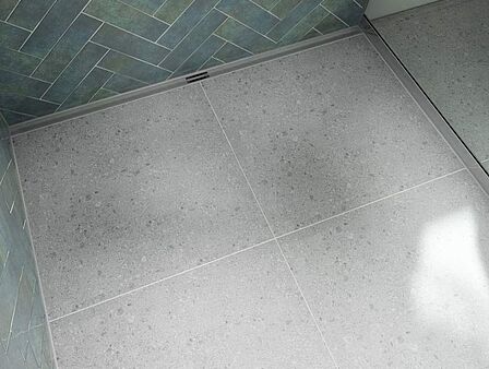 Fundo shower channel 1.0