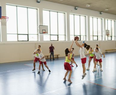 Sportshaller og skoler
